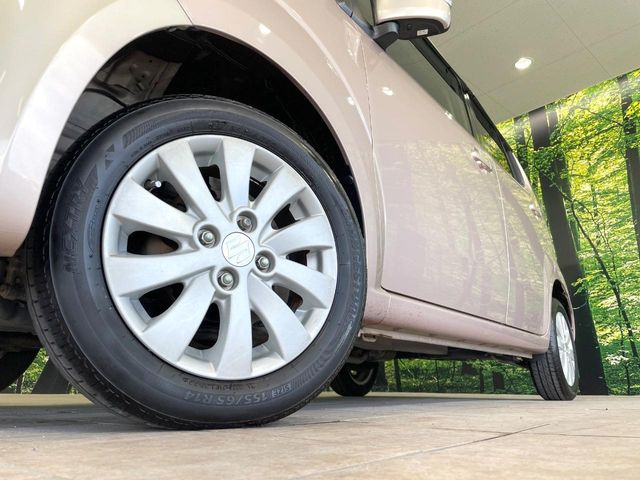 �y�����A���~�z�C�[���z�O�ςɃ}�b�`���������A���~�z�C�[���𑕒����Ă���܂��B�e��ЊO�A���~�z�C�[����A�X�^�b�h���X�^�C�����戵�����Ă���܂��B���񂲑��k����������