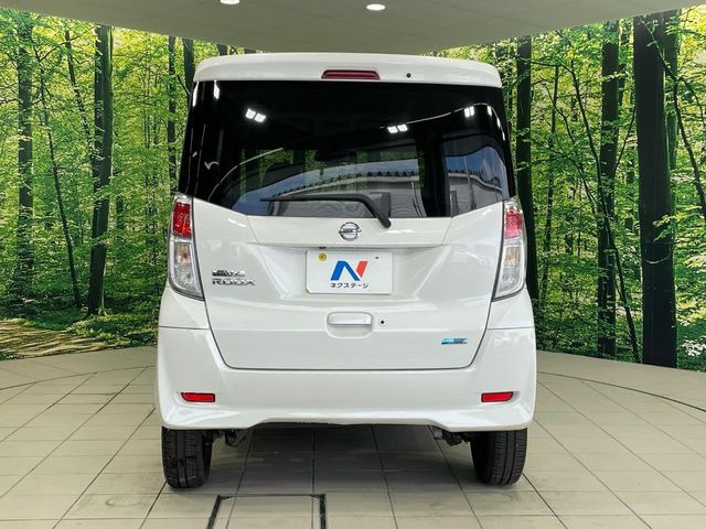 安心の最長10年・走行無制限保証(有償)をご用意。保証内容も充実はもちろん、無料点検&オイル交換や、年中無休の全国・24時間ロードサービスも付帯されておりますのでご安心下さい。