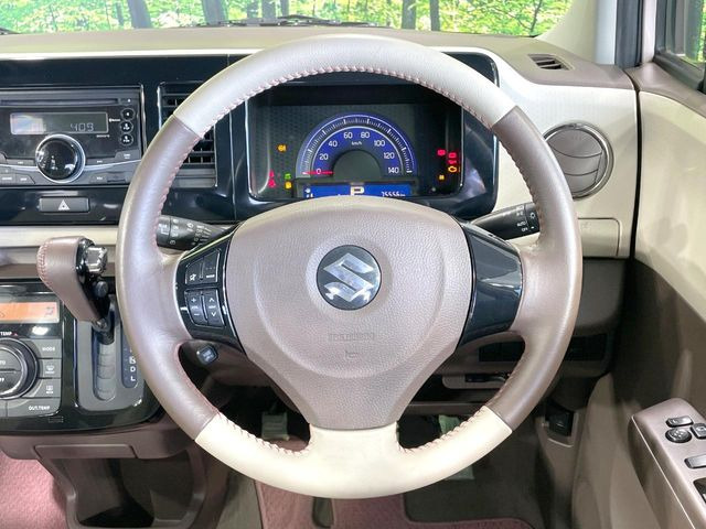 �y�����v�����X�e�A�����O�z�㎿�Ȋv���g�p���邱�ƂŁA��ɂ����������݂ƂĂ��^�]���₷���n���h���ł���