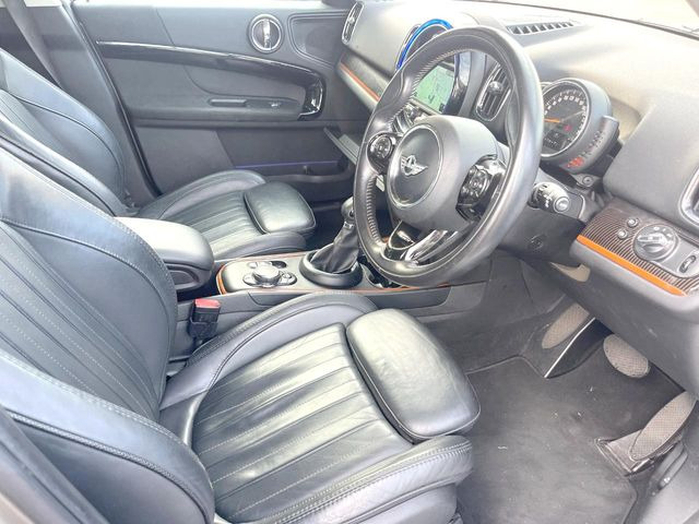 輸入車グループ総在庫数約2,000台!全国の系列店からメーカー・車種問わずご紹介出来るので、あなたにピッタリのお車が見つかるはずです♪まずはお問い合わせ下さい☆