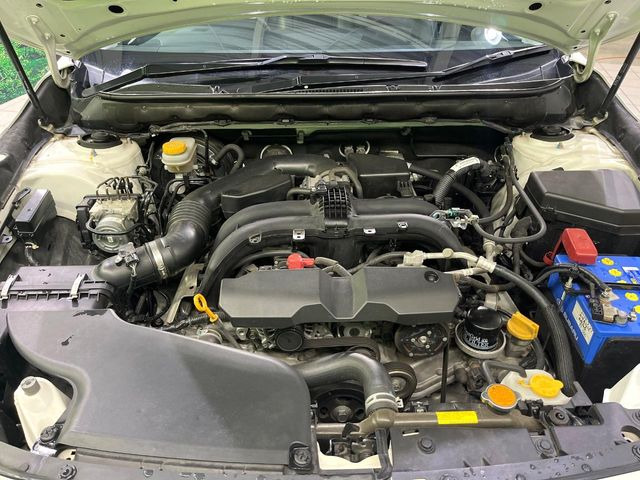 安心の最長10年・走行無制限保証(有償)をご用意。保証内容も充実はもちろん、無料点検&オイル交換や、年中無休の全国・24時間ロードサービスも付帯されておりますのでご安心下さい。