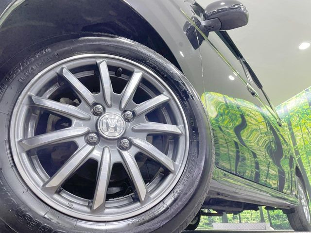 【14インチアルミホイール】外観にマッチしたアルミホイールを装着しております。各種アルミホイールや、スタッドレスタイヤも取扱いしております。是非ご相談ください♪