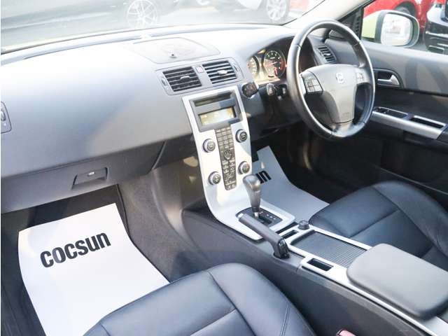 �h�C�c�̃{���{���`���[�j���O���[�J�[HEICO SPORTIV�̐��K�̔��X���t���ƈ��m���ɂ�HEICO SPORTIV�v���~�A���p�[�g�i�[KANTO / TOKAI�Ƃ��ĉ^�c�����Ă��܂��B