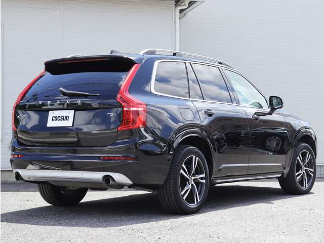 エンジンオイルはフランスのMOTUL(モチュール)を使用しています。新旧ボルボ各モデルに適合する異なる粘度のオイルをご用意しています。