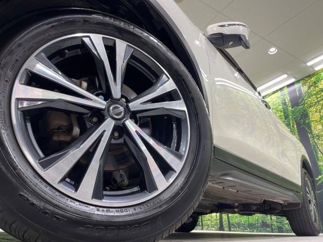 �y����18�C���`�A���~�z�C�[���z�O�ςɃ}�b�`���������A���~�z�C�[���𑕒����Ă���܂��B�e��ЊO�A���~�z�C�[����A�X�^�b�h���X�^�C�����戵�����Ă���܂��B���񂲑��k����������