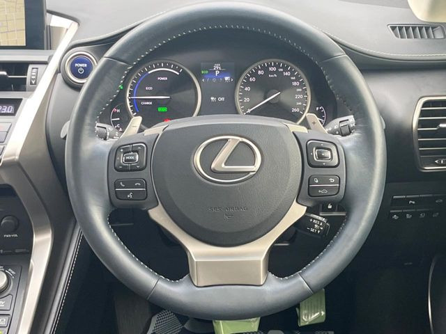 �y�����v�����X�e�A�����O�z�㎿�Ȋv���g�p���邱�ƂŁA��ɂ����������݂ƂĂ��^�]���₷���n���h���ł���