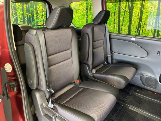 ���ڒ����̓E�H�[�N�X���[�ƂȂ��Ă���܂��B���ڂƎO��ڂ̈ړ�����~�肪�Ƃ��Ă��y�ɂȂ�̂ŁA���~��̍ۂ��X�g���X�������邱�Ƃ͂���܂����