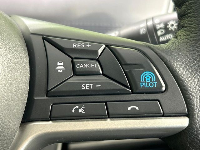 �y�v���p�C���b�g�z�������H�ł̒��������s���y��!!�a�؎��Ə��񑖍s�̃V�[���ŁA�A�N�Z���E�u���[�L�E�X�e�A�����O�������Ő��䂵�A�������^�]�̕��S���y�����Ă���܂���