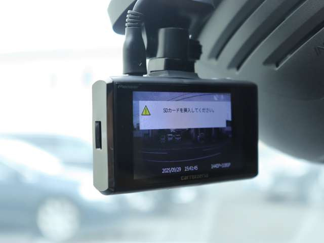 納車前整備費用は車両本体価格に含まれており、別途ご請求することはございませんのでご安心下さい。