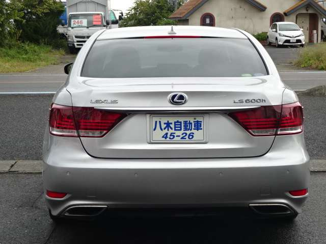 LS600h バージョンC Iパッケージ 4WD