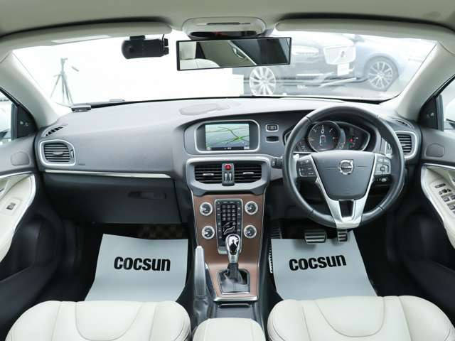 【エンジン・ミッション・ブレーキ機構を2年間無料で保証】コクスンの販売するボルボ中古車は全車に無料で2年間の保証(基本保証)が付帯されます。