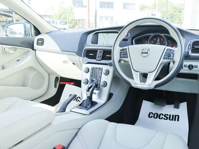 �h�C�c�̃{���{���`���[�j���O���[�J�[HEICO SPORTIV�̐��K�̔��X���t���ƈ��m���ɂ�HEICO SPORTIV�v���~�A���p�[�g�i�[KANTO / TOKAI�Ƃ��ĉ^�c�����Ă��܂��B