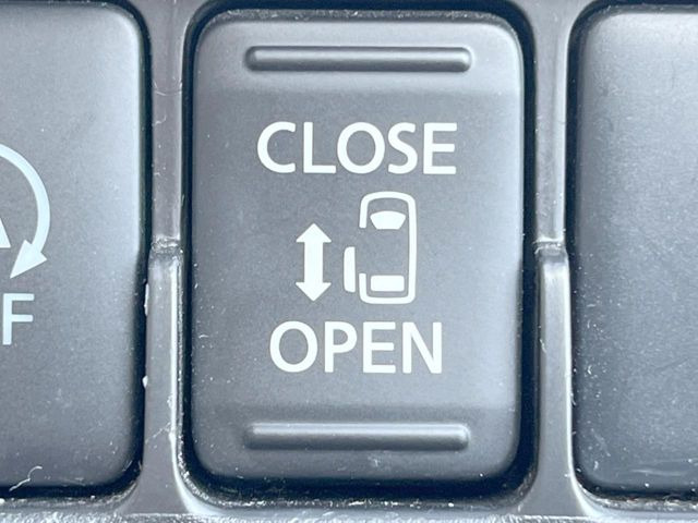 �y�p���[�X���C�h�h�A�z�X�}�[�g�L�[��^�]�Ȃ̃X�C�b�`�ŃX���C�h�h�A�̊J���\���d��������͂����ăh�A���J����K�v�������A���������q�l�ł��A�d���ו��������Ă��鎞�����N�ɊJ���߂ł��܂���