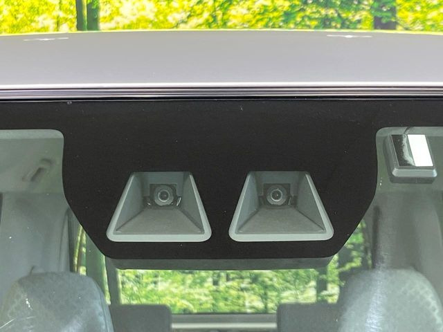 �y�X�}�[�g�A�V�X�g�z���s���ɑO���̎ԗ�����F�����A�Փ˂������Ȏ��͌x��ƃu���[�L�ŏՓˉ���Ɣ�Q�y�����A�V�X�g�B�����S�Ƀh���C�u�����y���݂��������܂��B