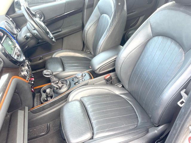 ●レザーシート:高級感漂うブラックレザーシートは、使用感も少なく良好なコンディションを保っております!その他、気になる箇所がございましたらお気軽にお問合せ下さい!