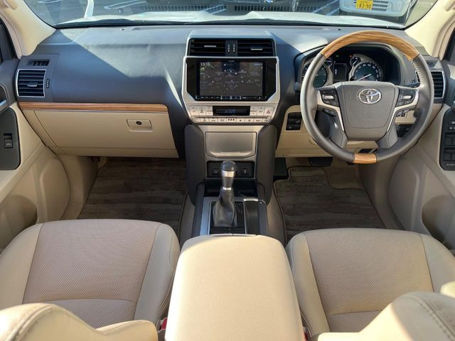 �O���[�v���݌ɐ���30,000��!!�S���̌n��X���烁�[�J�[�E�Ԏ��킸���Љ�o����̂ŁA���Ȃ��Ƀs�b�^���̂��Ԃ�������͂��ł���܂��͂��₢���킹��������