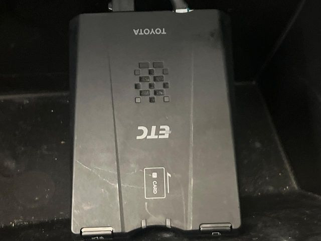 【ETC】高速道路の料金所をストレスなく通過!話題のスポットやサービスエリアに多い「スマートIC」利用時は必須のアイテムです。当店でセットアップを実施、ご納車当日からすぐにご利用いただけます!