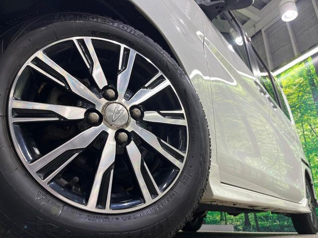 弊社では、全車『修復歴なし』のお車のみ取り扱っております。専任バイヤーによる厳選した仕入れの後、入庫後の車両チェックを行い、ネクステージが認定した高品質な中古車をご提供しております。