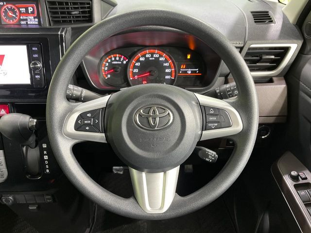 【ステアリングスイッチ】運転中、前方から目線をそらすことなく、オーディオ等の操作が可能な便利機能!安心&快適なドライブを演出してくれます♪