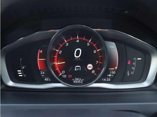 【ご納車後6ヶ月の無料点検】納車から半年経過した時点で再度お車の消耗具合を点検する事によって、不具合箇所の早期発見や今後のメンテナンスに関しての適切な助言をさせて頂く事が可能です。