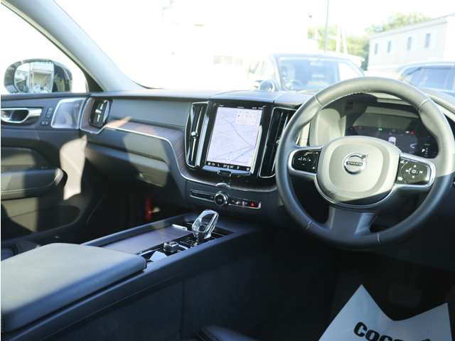 【LAGOM with VOLVO ボルボのある、ちょうどいい暮らし。】LAGOM(ラーゴム)とは、「自分にとって、多すぎず、少なすぎず、ちょうどいいバランス」という意味があるスウェーデンの言葉です。