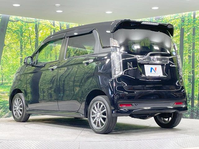 ☆全国のネクステージからお取り寄せが可能※!遠方の店舗に展示してあるクルマが気になる場合も、最寄りの店舗でご覧いただくことが可能です!是非私たちに要望をお聞かせください!※別途費用