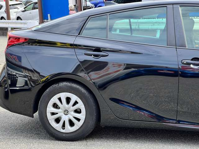 弊社は、お客さまのニーズにお応え出来るよう、豊富な車種を取り揃えております。お乗り換えの際も、是非、よろしくお願いいたします。