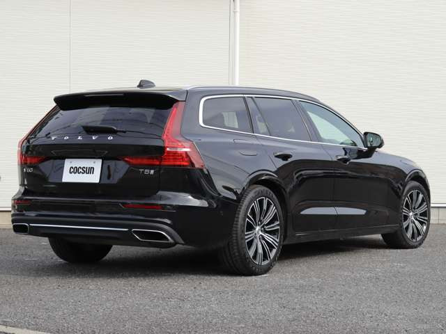 �G���W���I�C���̓t�����X��MOTUL(���`���[��)���g�p���Ă��܂��B�V���{���{�e���f���ɓK������قȂ�S�x�̃I�C�������p�ӂ��Ă��܂��B