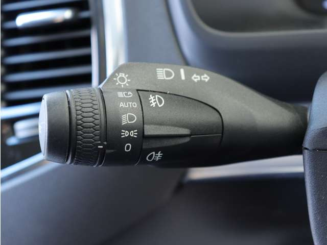 納車前整備費用は車両本体価格に含まれており、別途ご請求することはございませんのでご安心下さい。