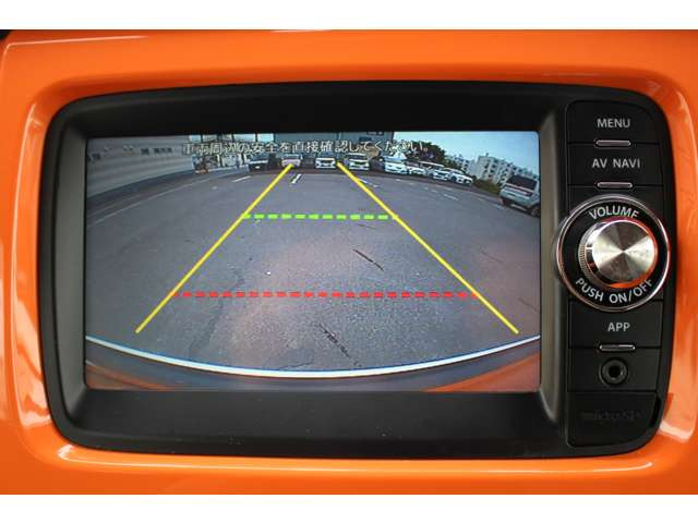 ガイドライン付きバックカメラ