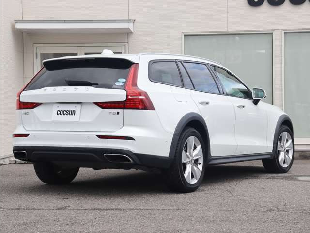 �G���W���I�C���̓t�����X��MOTUL(���`���[��)���g�p���Ă��܂��B�V���{���{�e���f���ɓK������قȂ�S�x�̃I�C�������p�ӂ��Ă��܂��B