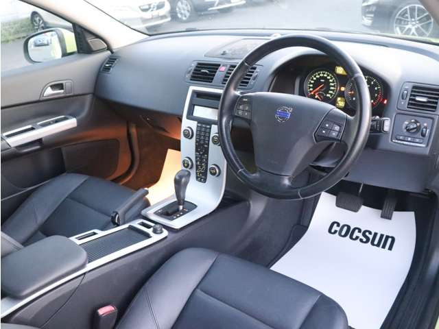 �k���É��X�A�y�Y�X�͎w�萮���H������L�B��c�X�A���l�X�ɂ͔F�ؐ����H������L���Ă��܂��B���ꂼ��̋��_�ɐ������t�g��e�X�^�[���̐ݔ��@����������Ă��܂��B