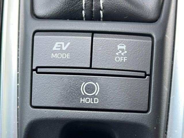 �y�I�[�g�u���[�L�z�[���h�z�M���҂���a�؂Œ�Ԏ��Ƀu���[�L���瑫�𗣂��Ă��A��~��Ԃ�ێ����Ă���܂��B�O�i����Ƃ��̓A�N�Z���𓥂߂Ύ����ŉ��������̂ň��S��X���^�]���y�ɂȂ�܂���