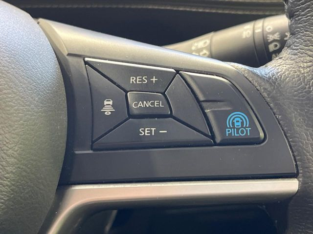 �y�v���p�C���b�g�z�������H�ł̒��������s���y��!!�a�؎��Ə��񑖍s�̃V�[���ŁA�A�N�Z���E�u���[�L�E�X�e�A�����O�������Ő��䂵�A�������^�]�̕��S���y�����Ă���܂���