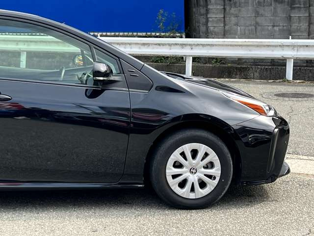 弊社は、お客さまのニーズにお応え出来るよう、豊富な車種を取り揃えております。お乗り換えの際も、是非、よろしくお願いいたします。