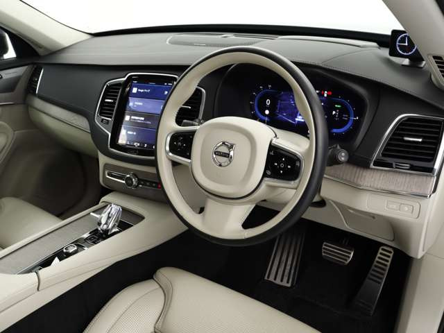 XC90リチャージ PHEV T8 AWD アルティメット 4WD