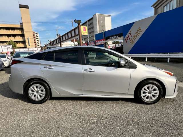 �O���[�v���݌ɐ�200��ȏ�!!�L�x�ȍ݌ɂ̒����炨�q�l�ɂ҂�����Ȉ�������Ă������܂�!!