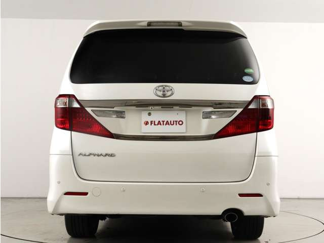 前後ドライブレコーダーもお取り付けできます!安心安全なカーライフには必需品ですね!