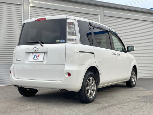 ☆全国のネクステージからお取り寄せが可能※!遠方の店舗に展示してあるクルマが気になる場合も、最寄りの店舗でご覧いただくことが可能です!是非私たちに要望をお聞かせください!※別途費用