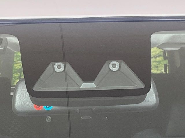 �y�X�}�[�g�A�V�X�g�z���s���ɑO���̎ԗ�����F�����A�Փ˂������Ȏ��͌x��ƃu���[�L�ŏՓˉ���Ɣ�Q�y�����A�V�X�g�B�����S�Ƀh���C�u�����y���݂��������܂��B