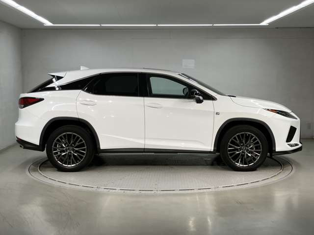 RX300 Fスポーツ 4WD