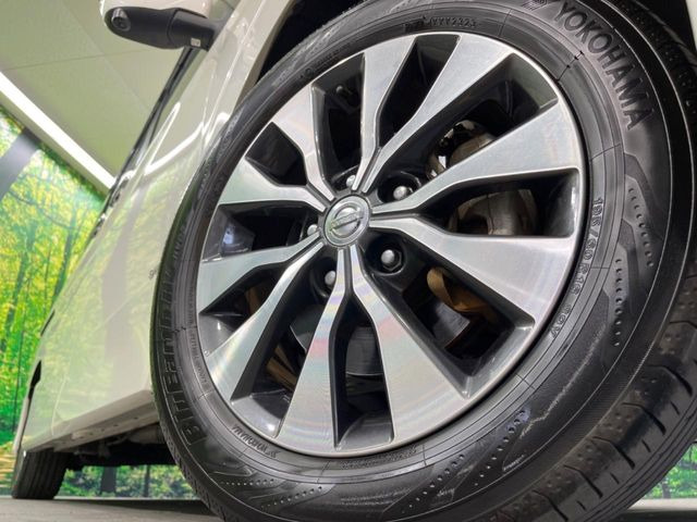 �y����16�C���`�A���~�z�C�[���z�O�ςɃ}�b�`���������A���~�z�C�[���𑕒����Ă���܂��B�e��ЊO�A���~�z�C�[����A�X�^�b�h���X�^�C�����戵�����Ă���܂��B���񂲑��k����������