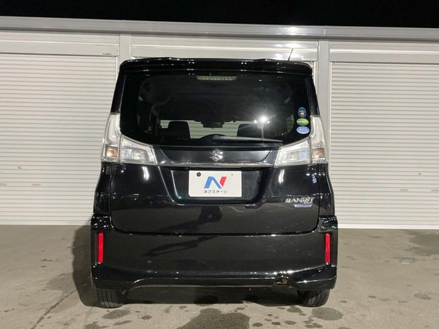 安心の最長10年・走行無制限保証(有償)をご用意。保証内容も充実はもちろん、無料点検&オイル交換や、年中無休の全国・24時間ロードサービスも付帯されておりますのでご安心下さい。