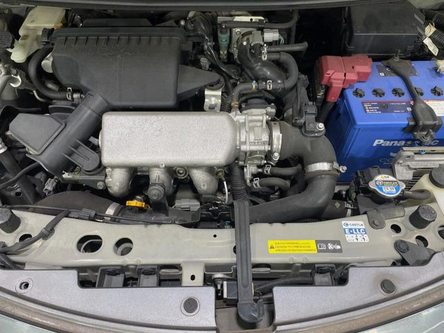 親切・丁寧な専門メカニックスタッフが応対!・車検・点検整備・事故等の修理などアフターサービスも安心。お車のカスタマイズもネクステージのサービススタッフまでご相談ください!