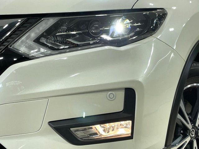 �yLED�w�b�h���C�g�z���V����ԑ��s�����ǍD�Ȏ��E���m�ۂ����S���ĉ^�]�ł��鍂�P�xLED�w�b�h���C�g�𑕔�!�_�����x�������A����d�͂��}�����Ă��܂��B