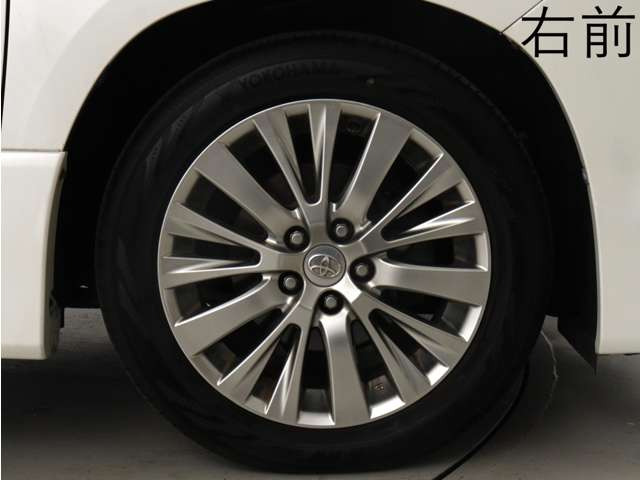 お客様のお好みの新品18インチ、19インチ、20インチホイール装着可能!ダウンサスなどローダウンも取付可能です!ヴァルドやワークなどのメーカー品も取り寄せ可能です!