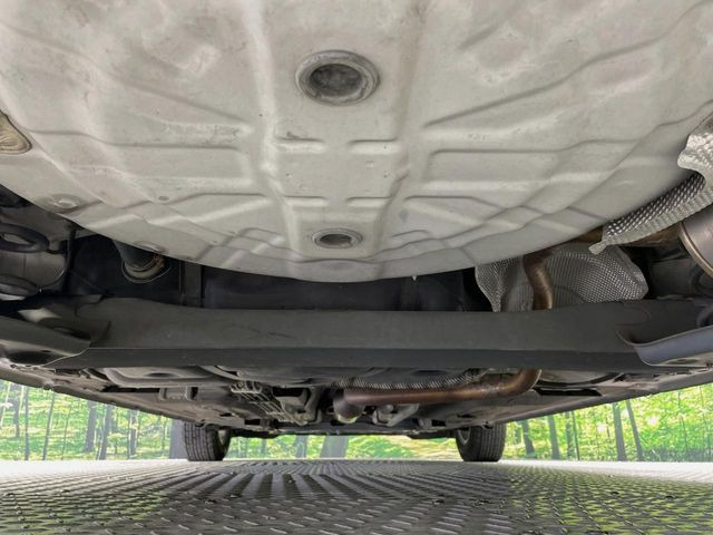 下回りがきれいなうちに、防錆加工の施工がオススメ。降雪地域はもちろん、沿岸部にお住いの方や、趣味でマリン・ウィンタースポーツをされる方にご好評いただいております。