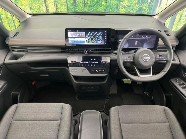 セレナ1.4 e-POWER ハイウェイスターV