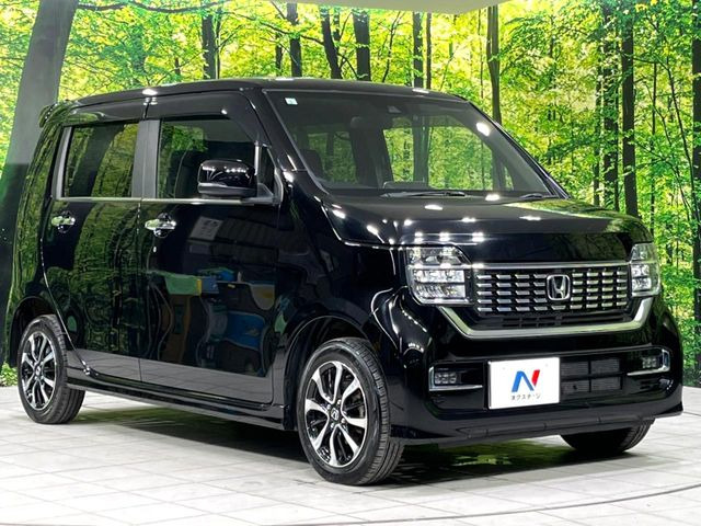 高透明度のガラス皮膜で撥水はもちろん、上質なツヤ・光沢を実現。紫外線や酸性雨から大切な愛車を保護し、色あせ・劣化を防止。「弾スプラッシュコート」、「弾プリミッサコート」からお選びいただけます。