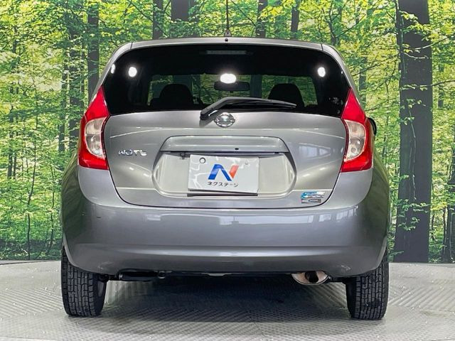 安心の最長10年・走行無制限保証(有償)をご用意。保証内容も充実はもちろん、無料点検&オイル交換や、年中無休の全国・24時間ロードサービスも付帯されておりますのでご安心下さい。